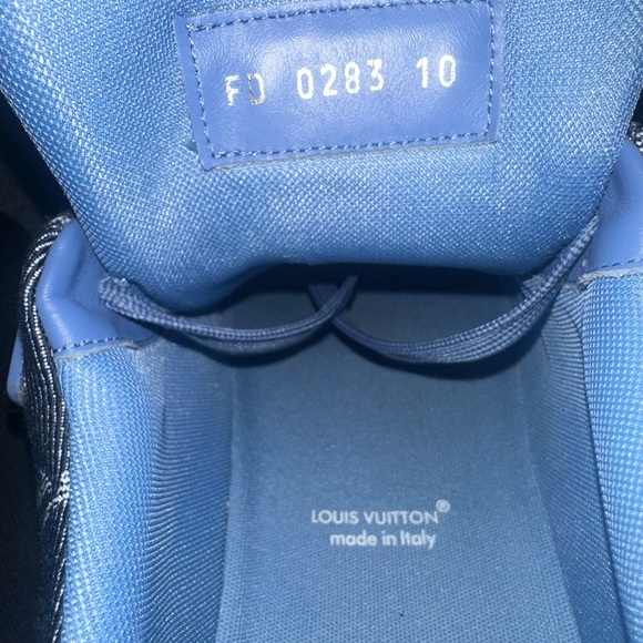 Louis Vutton Trainer ’Blue’ - Picture 2 of 8